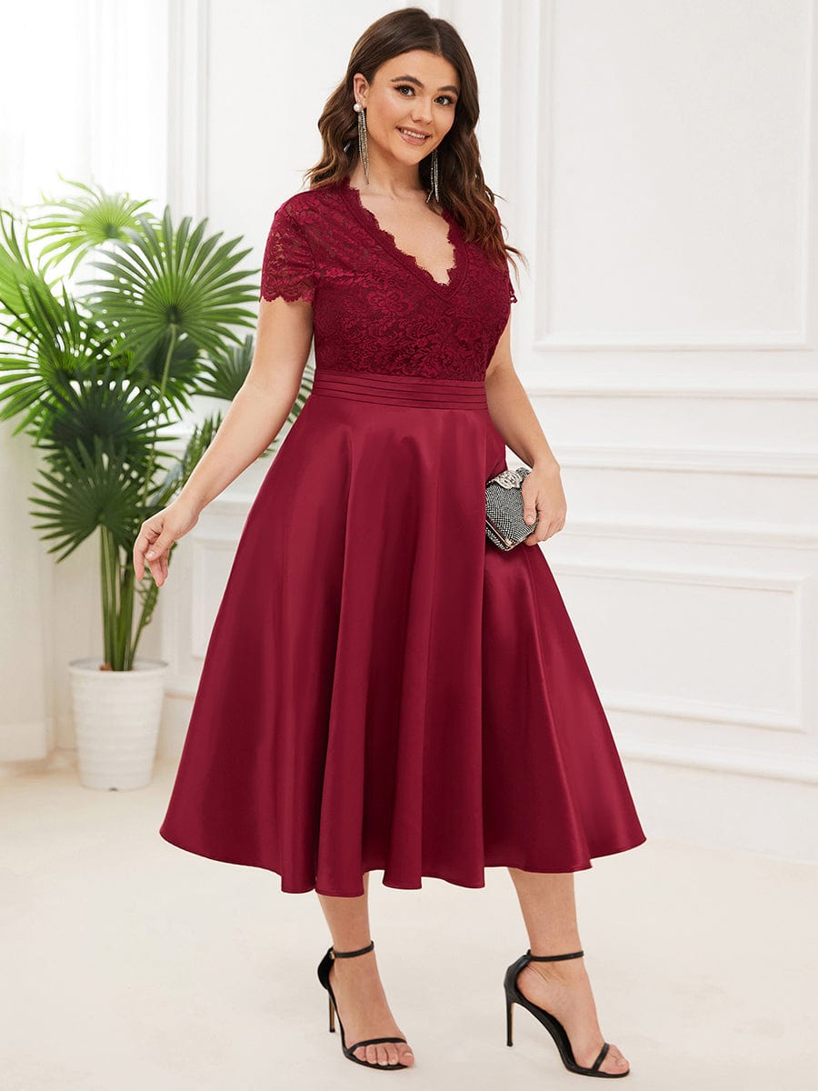 MsDresslyEP Plus Formal Dress Plus Size V-neck Lace Bodice A-line Cocktail Dress with Pockets